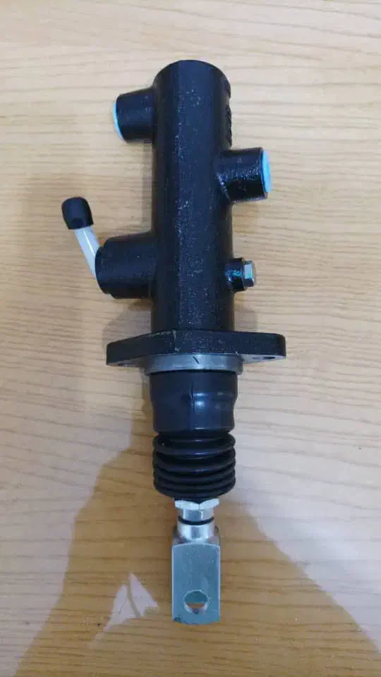 پمپ ترمز بیل بکهو سنو پارس|قطعات یدکی و لوازم جانبی|تهران, دکتر هوشیار|دیوار