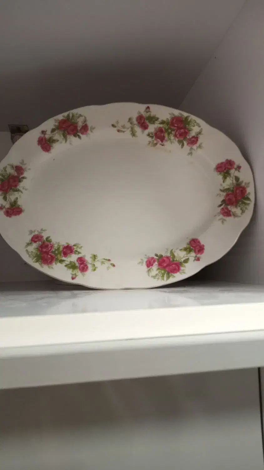 گل قرمزی|ظروف سرو و پذیرایی|شاهین‌شهر, فدک|دیوار