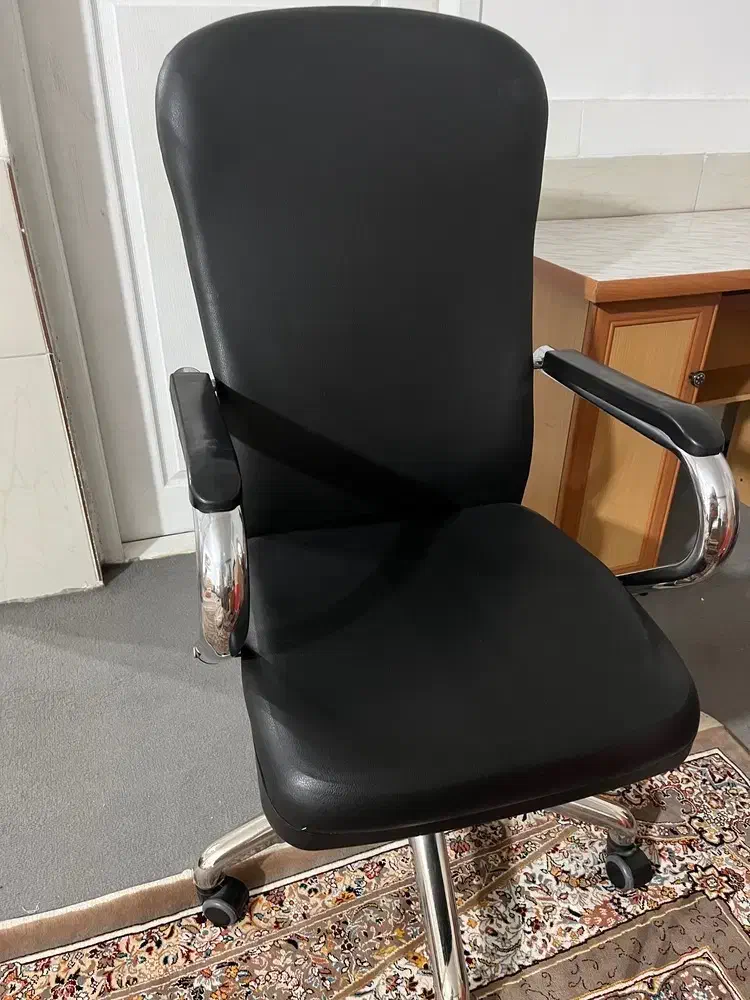 صندلی گردون|صندلی و نیمکت|نظرآباد, شهرک سید جمال الدین|دیوار