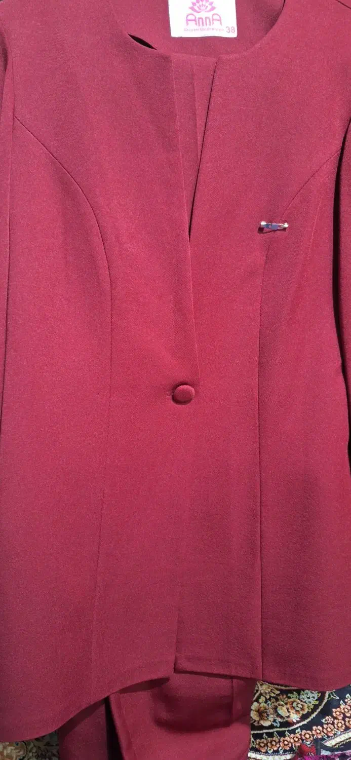 کت شلوار|لباس|قم, نیروگاه|دیوار