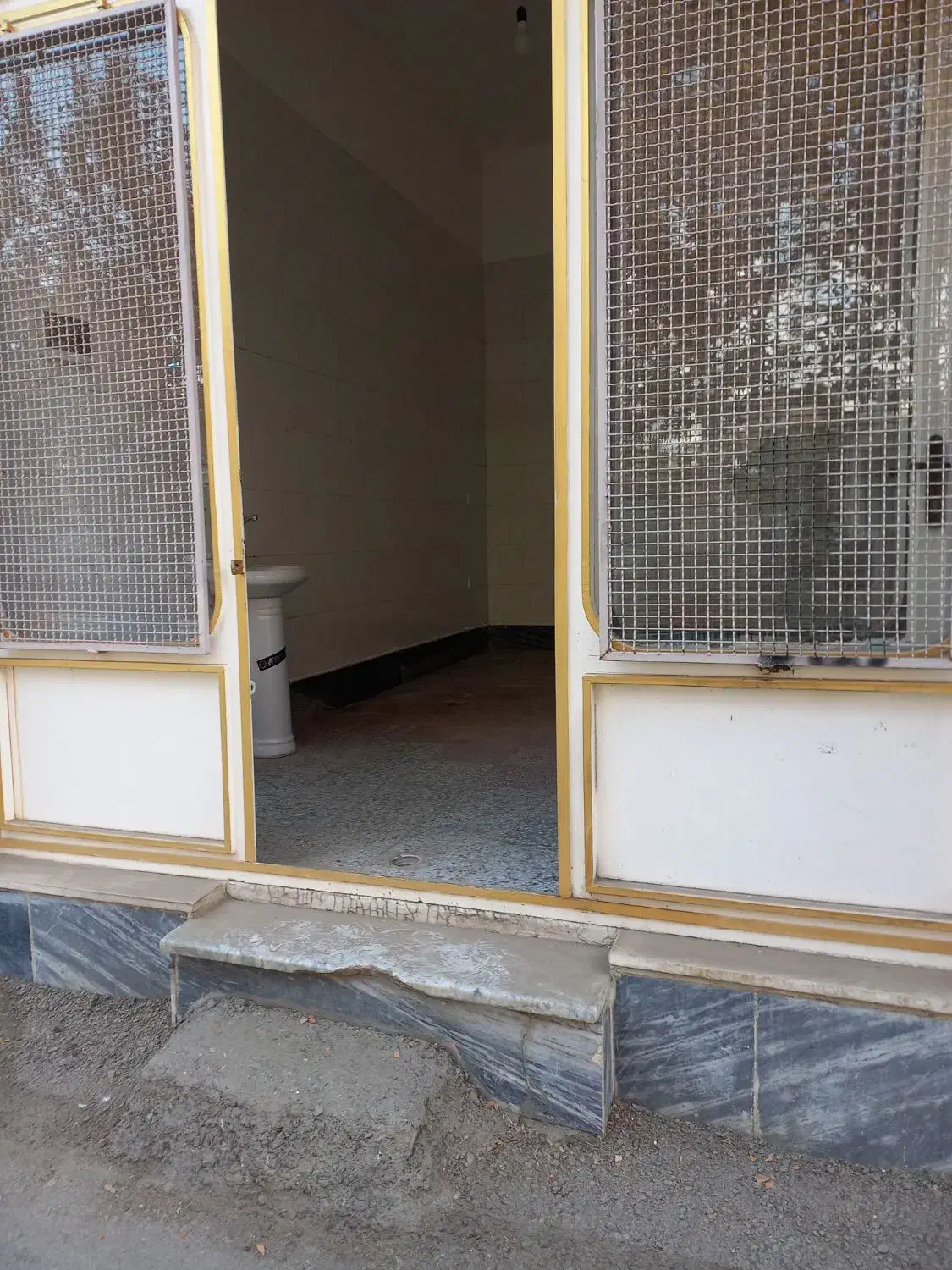 مقازه|اجارهٔ مغازه و غرفه|بروجرد, |دیوار