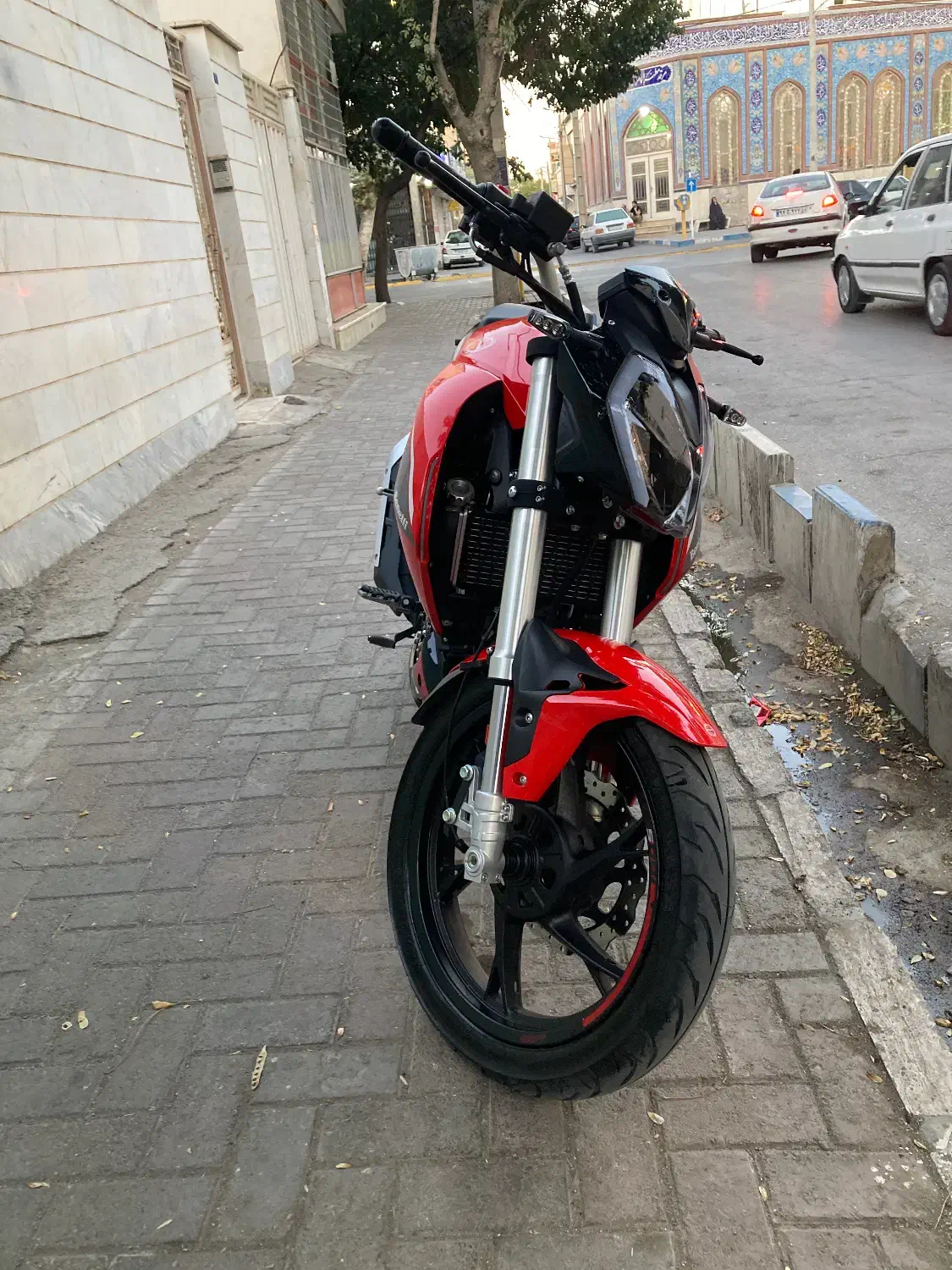 بنلی 180s|موتورسیکلت|خمین, |دیوار