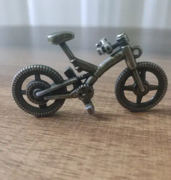 ماکت دوچرخه فلزی جاسوییچی دکوری اکسسوری|مجسمه، تندیس، ماکت|سمنان, |دیوار