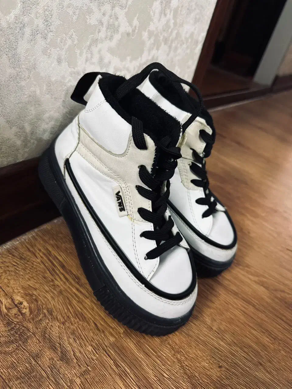 کفش دخترانه|کفش و لباس بچه|یزد, |دیوار