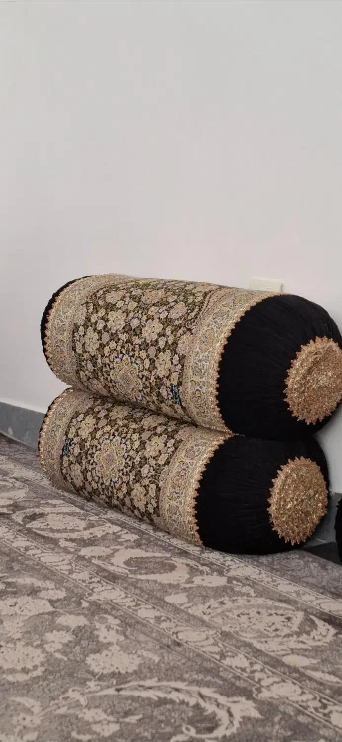 بالش|رختخواب، بالش، پتو|یاسوج, |دیوار