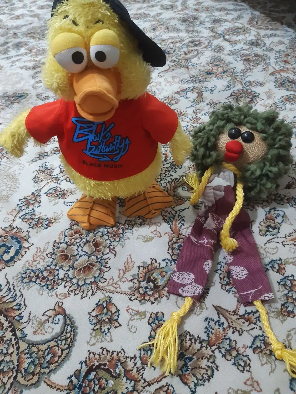 دو عدد عروسک خوشگل|اسباببازی|رشت, نخودچر|دیوار