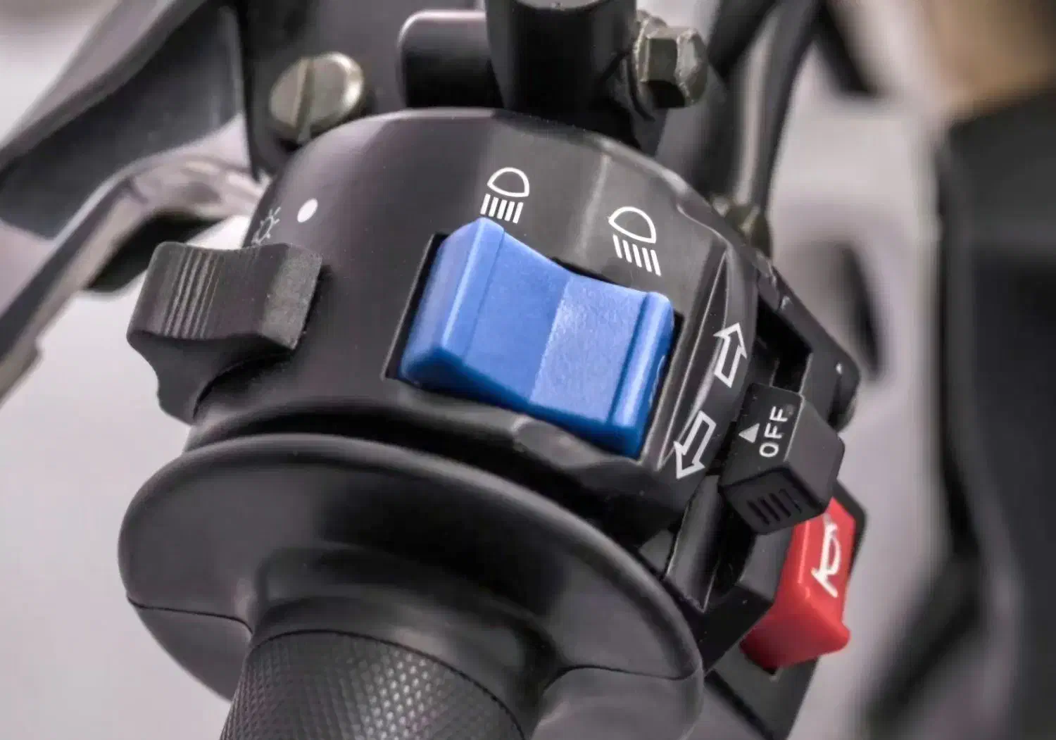 ۲ دستگاه موتور تریل۲۰۰ انژکتور صفرکیلومترخشک خشک|موتورسیکلت|اردبیل, |دیوار