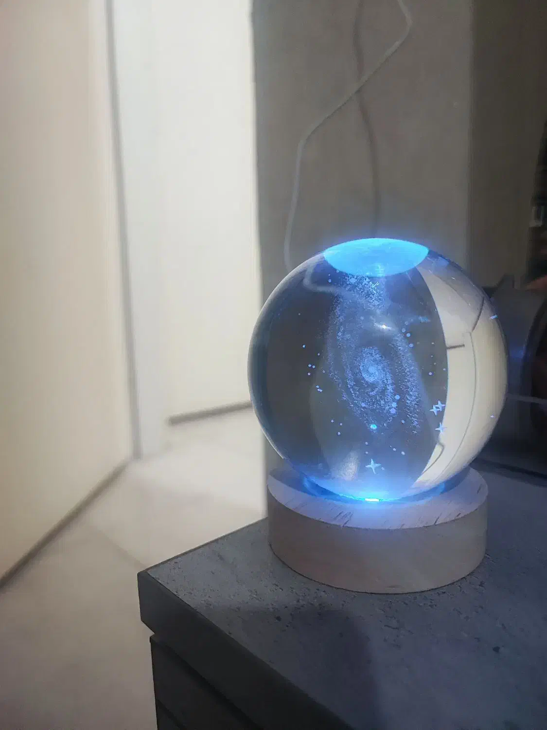 گوی هفت رنگ|چراغ خواب و آباژور|شیراز, فرگاز|دیوار