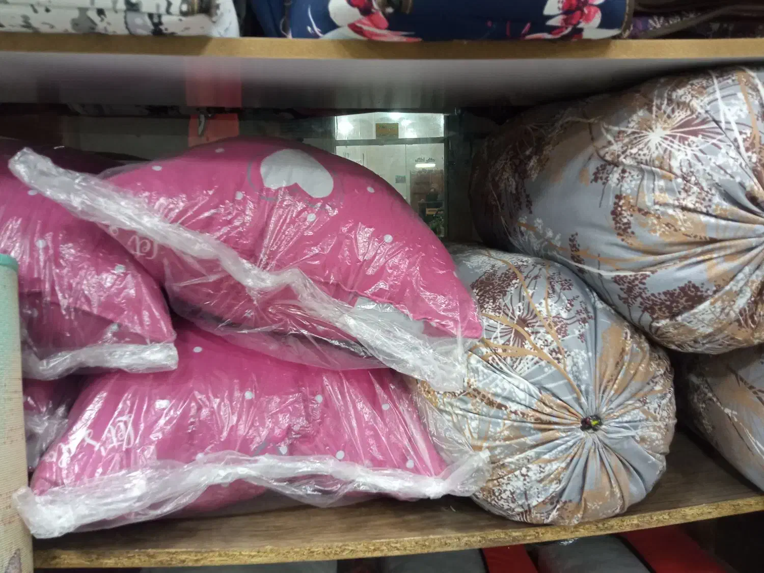 سلام کالای خواب بالشت طبی فروش دارم|رختخواب، بالش، پتو|رشت, حومه رشت|دیوار