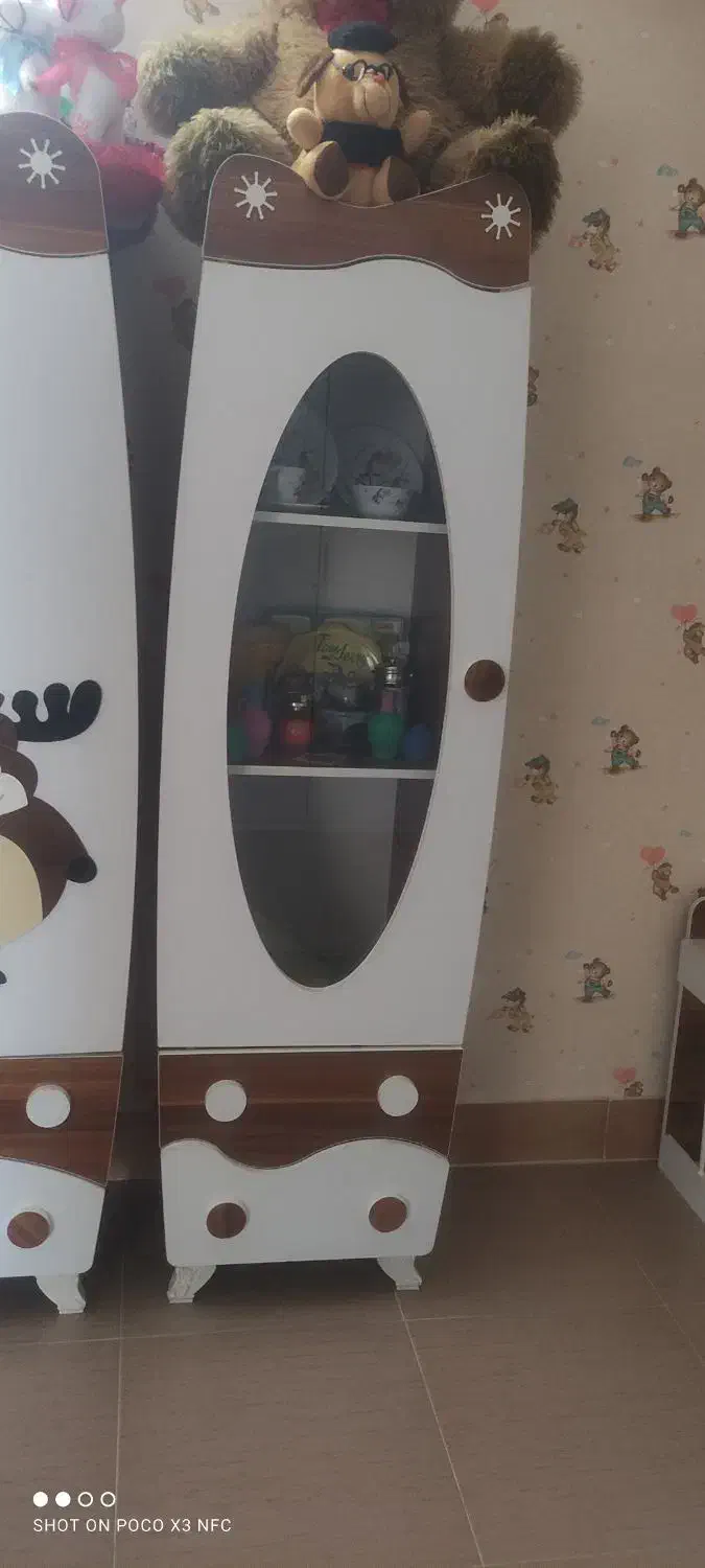 تخت وکمد کودک ونوجوان|تخت و صندلی بچه|بروجرد, |دیوار