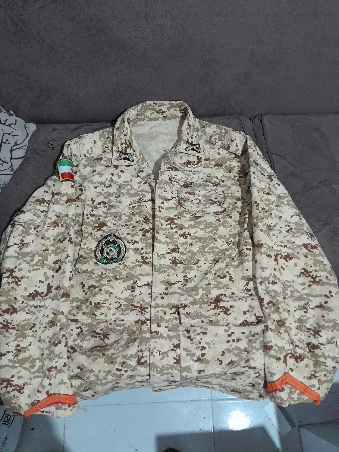 لباس سربازی ارتش|لباس|بومهن, |دیوار