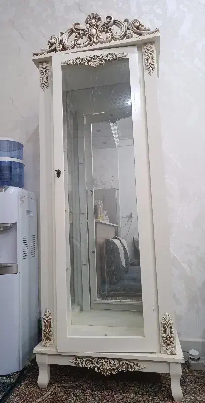 بوفه سفید بوفه کاملا سالم بدون هیچ شکستگی|بوفه، ویترین، کنسول|رفسنجان, |دیوار