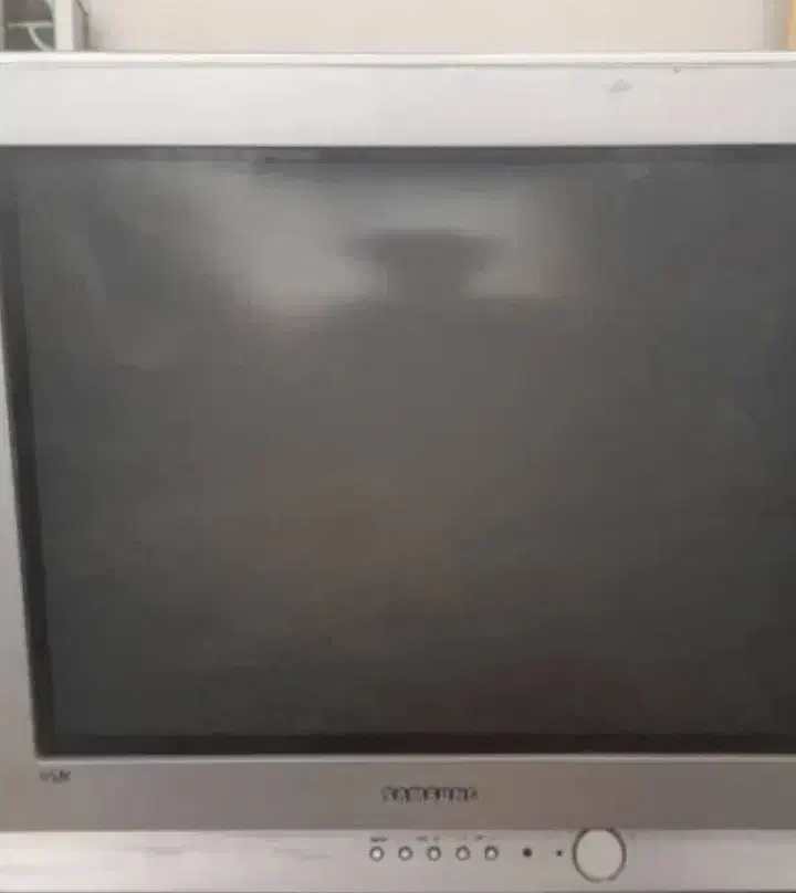 تلویزیون سامسونگ سالم وتمیز همراه با میز|تلویزیون و پروژکتور|دماوند, گیلاوند|دیوار