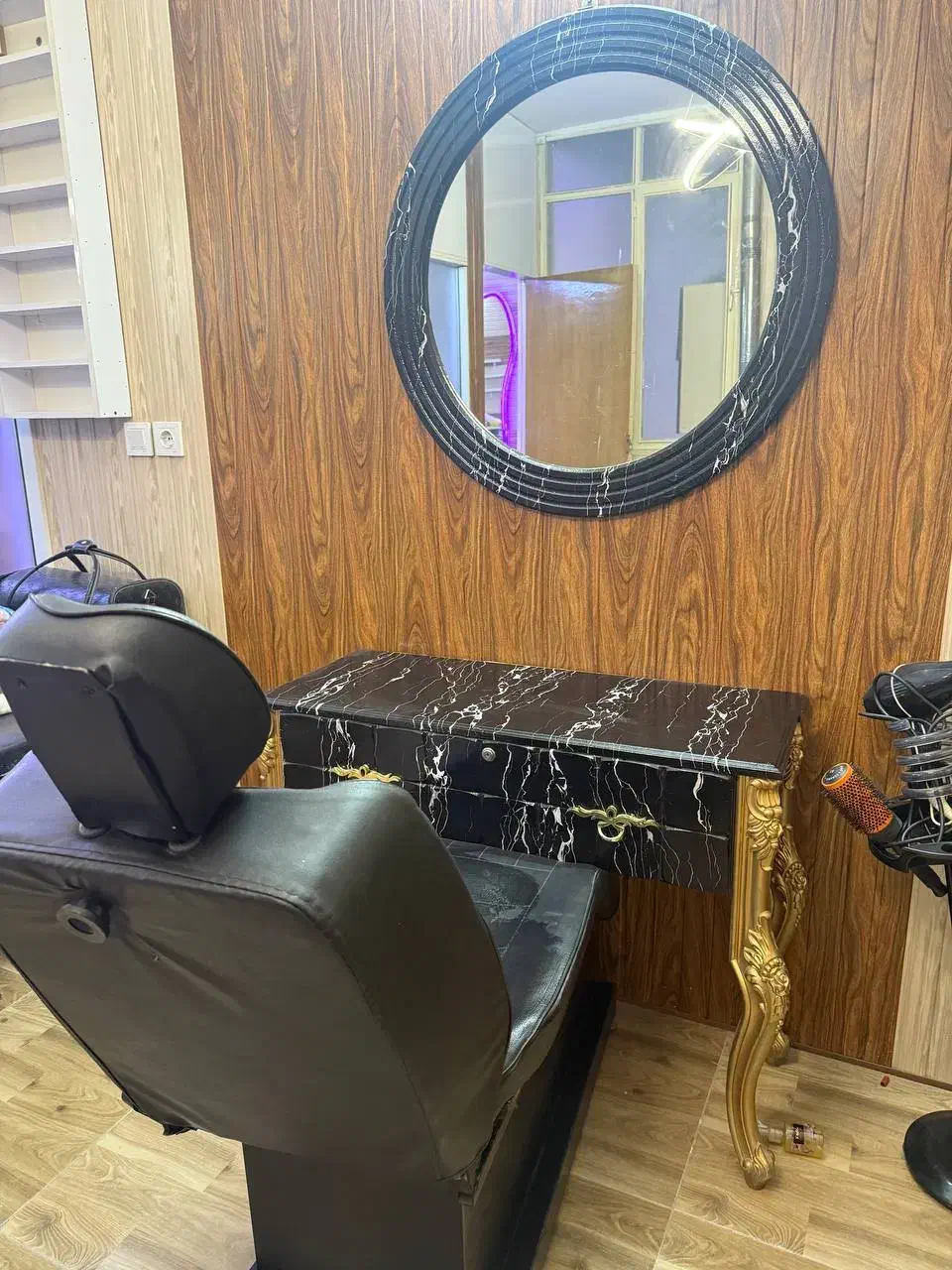 سالن زیبایی|آرایشگاه و سالنهای زیبایی|همدان, |دیوار