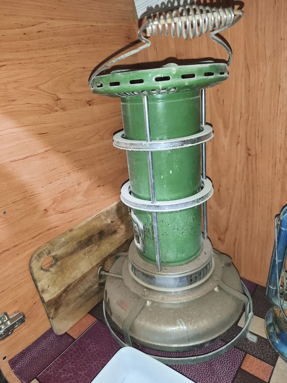 والرنفتی وچراغ دستی قدیمی|کلکسیون اشیاء عتیقه|جوین, |دیوار