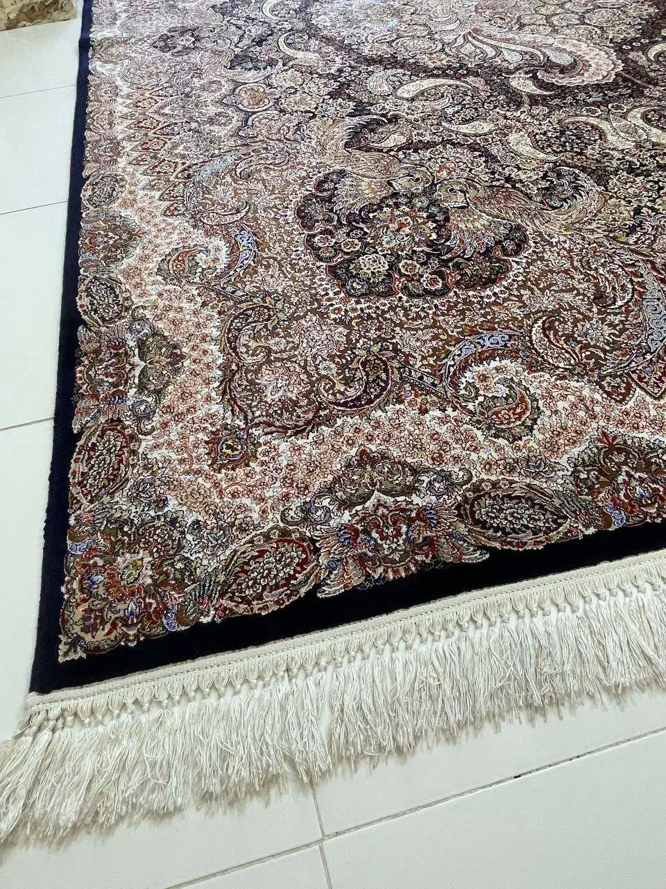 ۳ تخته فرش ۱۲، ۹ و ۶ متری|فرش|اندیشه, اندیشه فاز ۴|دیوار