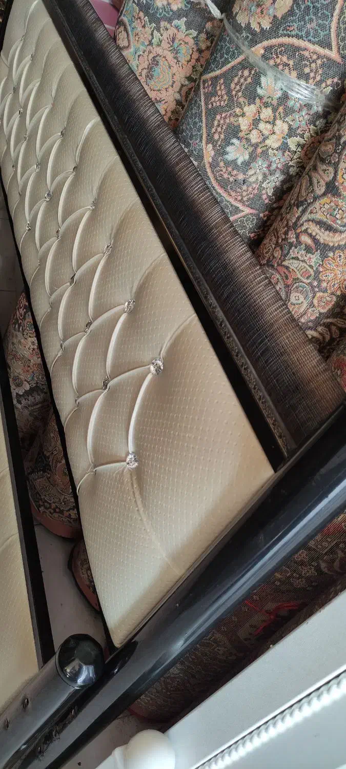 دوعدد تخت دونفره درحدنو باتشک 6800|تخت و سرویس خواب|لنگرود, |دیوار