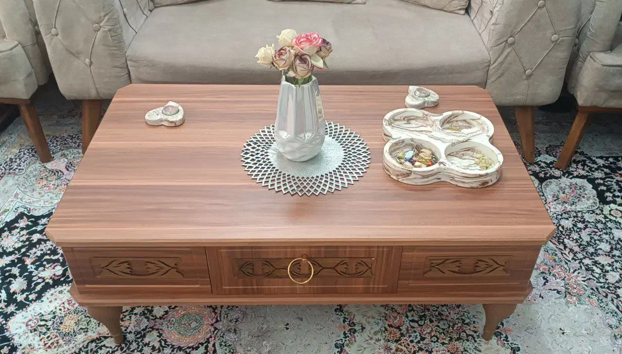 مبل چستر ۷ نفره همراه با میز عسلی|مبلمان خانگی و میز عسلی|ری, فیروزآبادی|دیوار