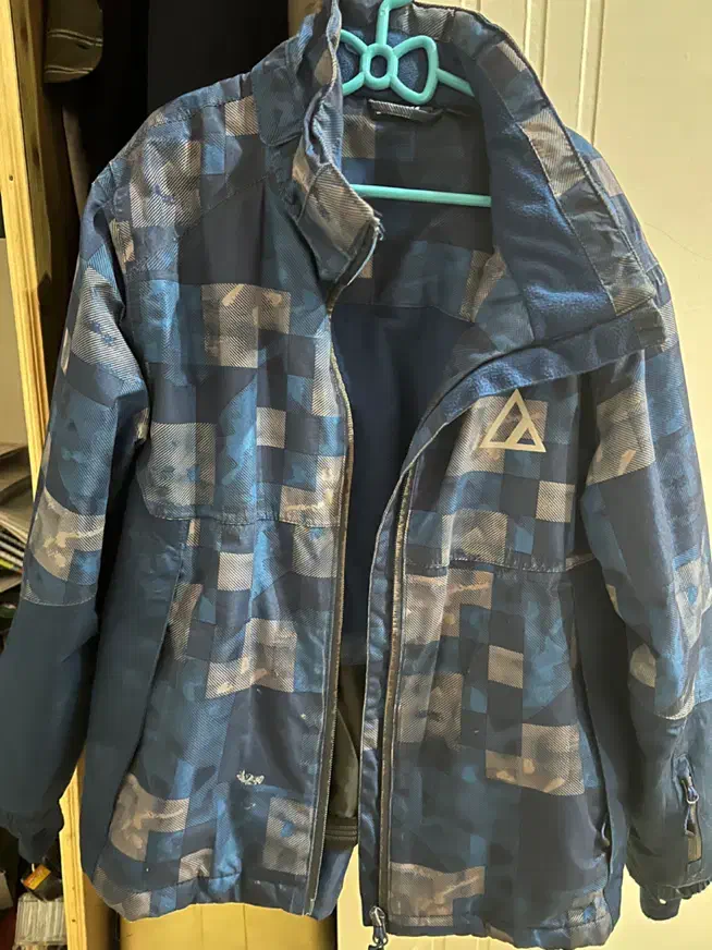 تعدای کاپشن بچه گانه خارجی|کفش و لباس بچه|کرج, گوهردشت|دیوار