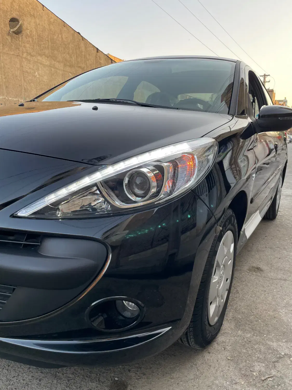 خودرو ۲۰۷ درحد خشک ۴تا کار مدل ۱۴۰۴|خودرو سواری و وانت|قم, شهرک امام حسین|دیوار