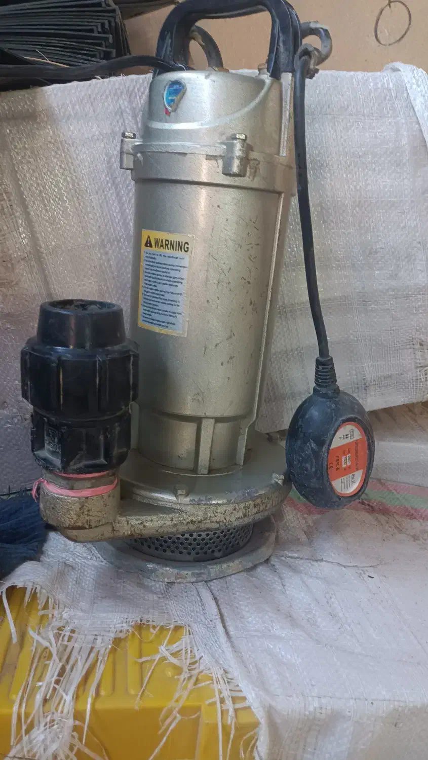 پمپ کف کش|مصالح و تجهیزات ساختمان|فارسان, |دیوار