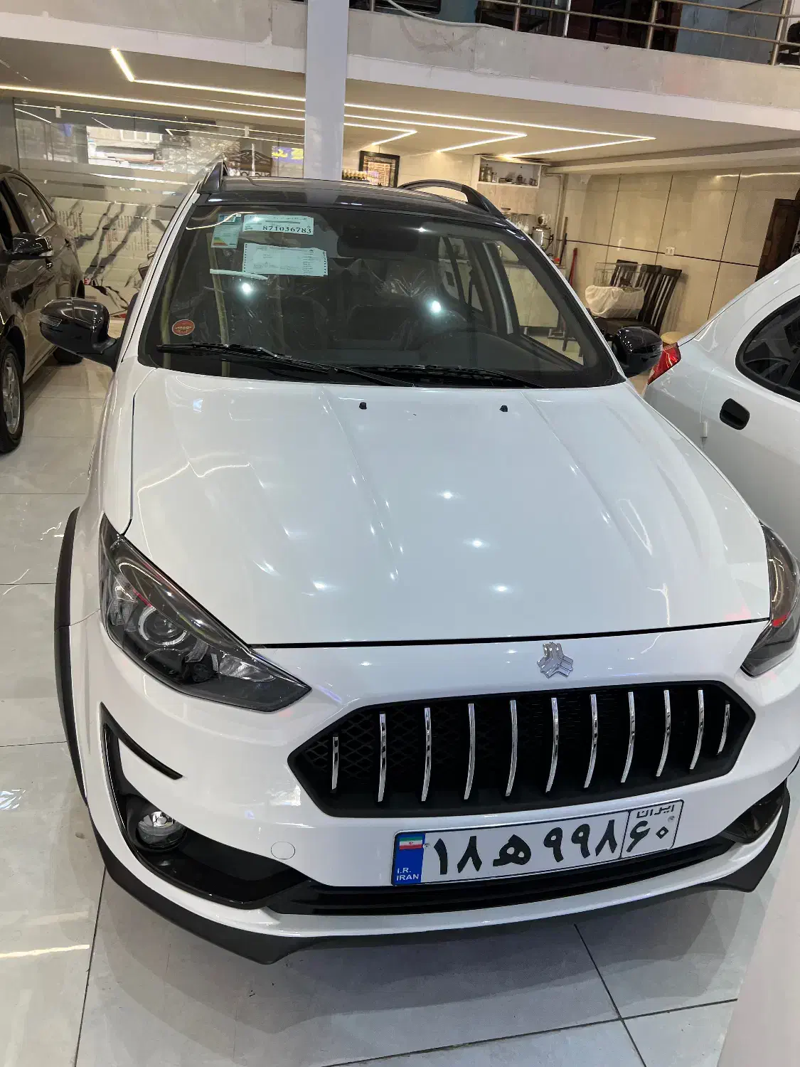 اطلس سفید سقف مشکی ساندروف دار ۱۴۰۴ صفر|خودرو سواری و وانت|تهران, آهنگ|دیوار