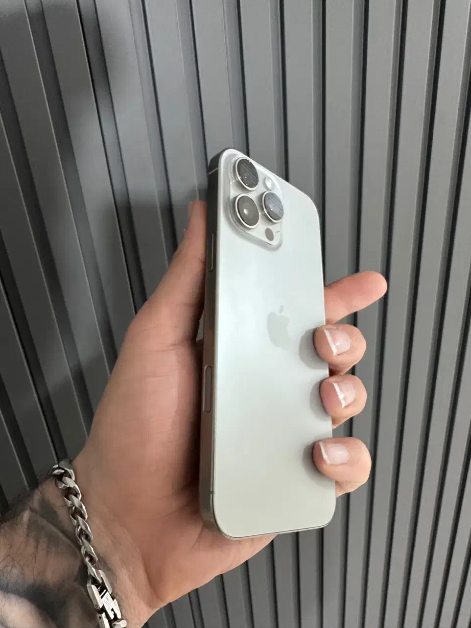 آیفون 16 و 16 مکس، گارانتی‌دار و تمیز|موبایل|شیراز, زند|دیوار