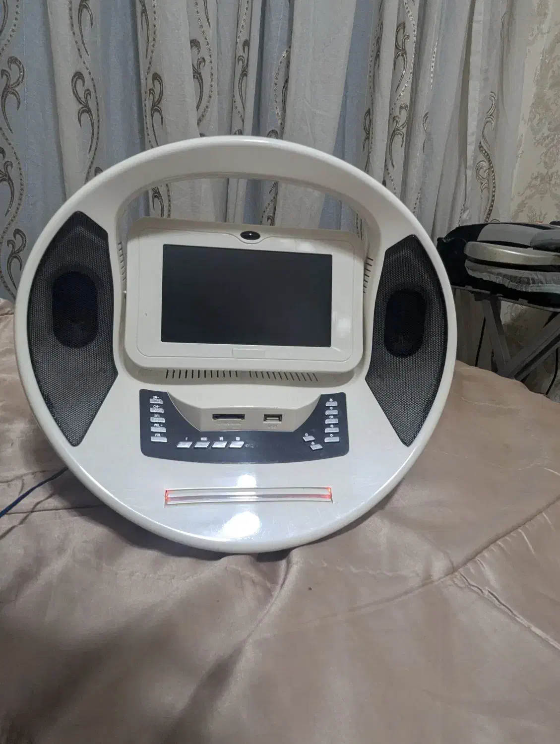 دی وی دی پلیر|کلکسیون اشیاء عتیقه|ابریشم, |دیوار