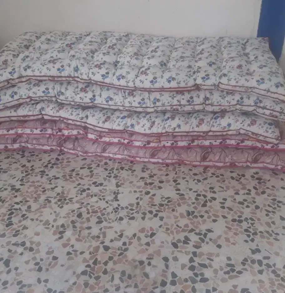 تشک دست دوز ۱نفره|رختخواب، بالش، پتو|شاهینشهر, عطار|دیوار