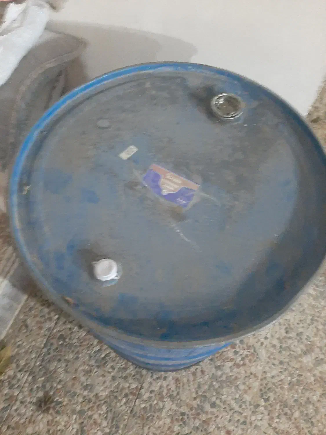 بشکه فلزی|ظروف نگهدارنده، پلاستیکی، یک‌بارمصرف|اردبیل, |دیوار