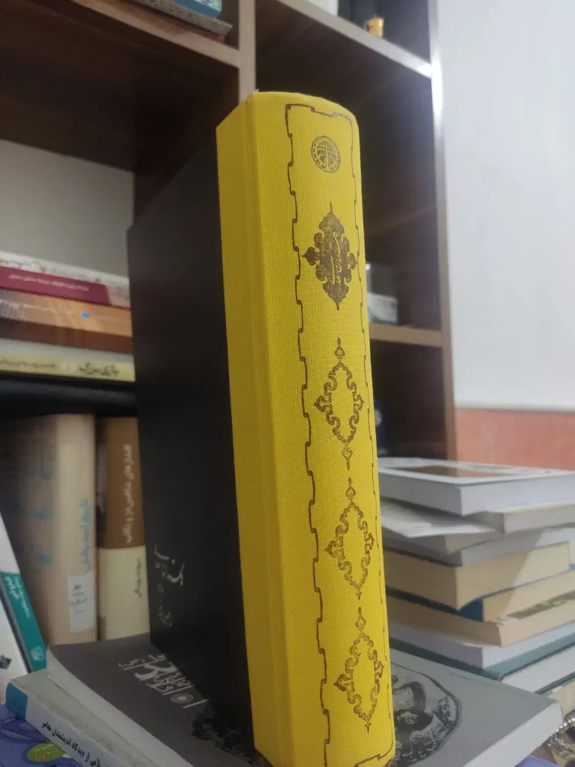 گلستان سعدی|کتاب و مجله ادبی|قم, پردیسان|دیوار