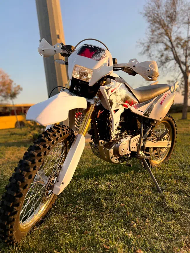 تریل روان مدل ۱۴۰۰درحد صفر|موتورسیکلت|تهران, پونک|دیوار