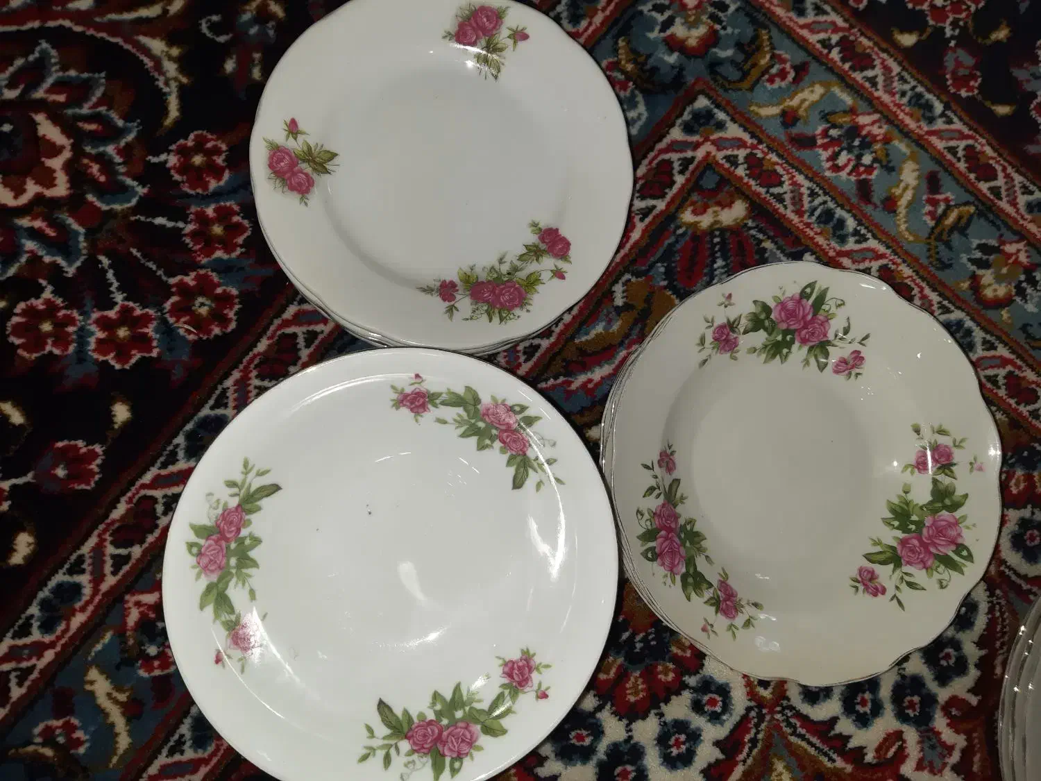 ظروف گل سرخی|ظروف سرو و پذیرایی|اراک, |دیوار