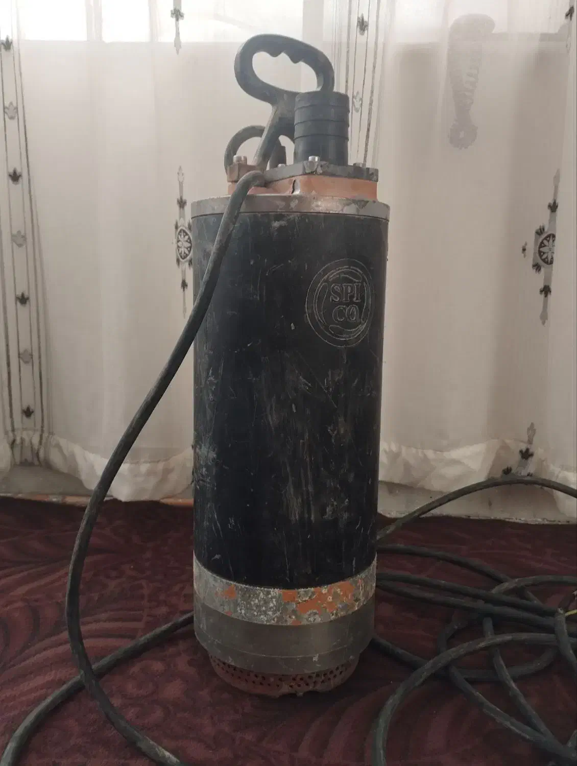 کَفکِش|ماشین‌آلات صنعتی|آشخانه, |دیوار