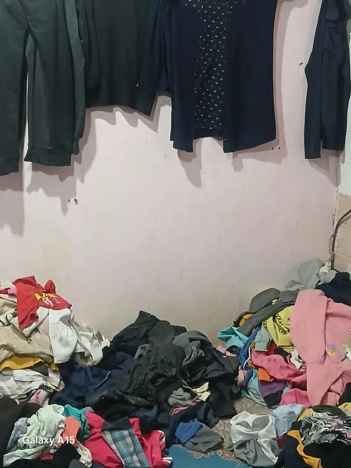 لباس دخترانه و زنانه و مردانه موجوده بار جدید|لباس|خاش, |دیوار