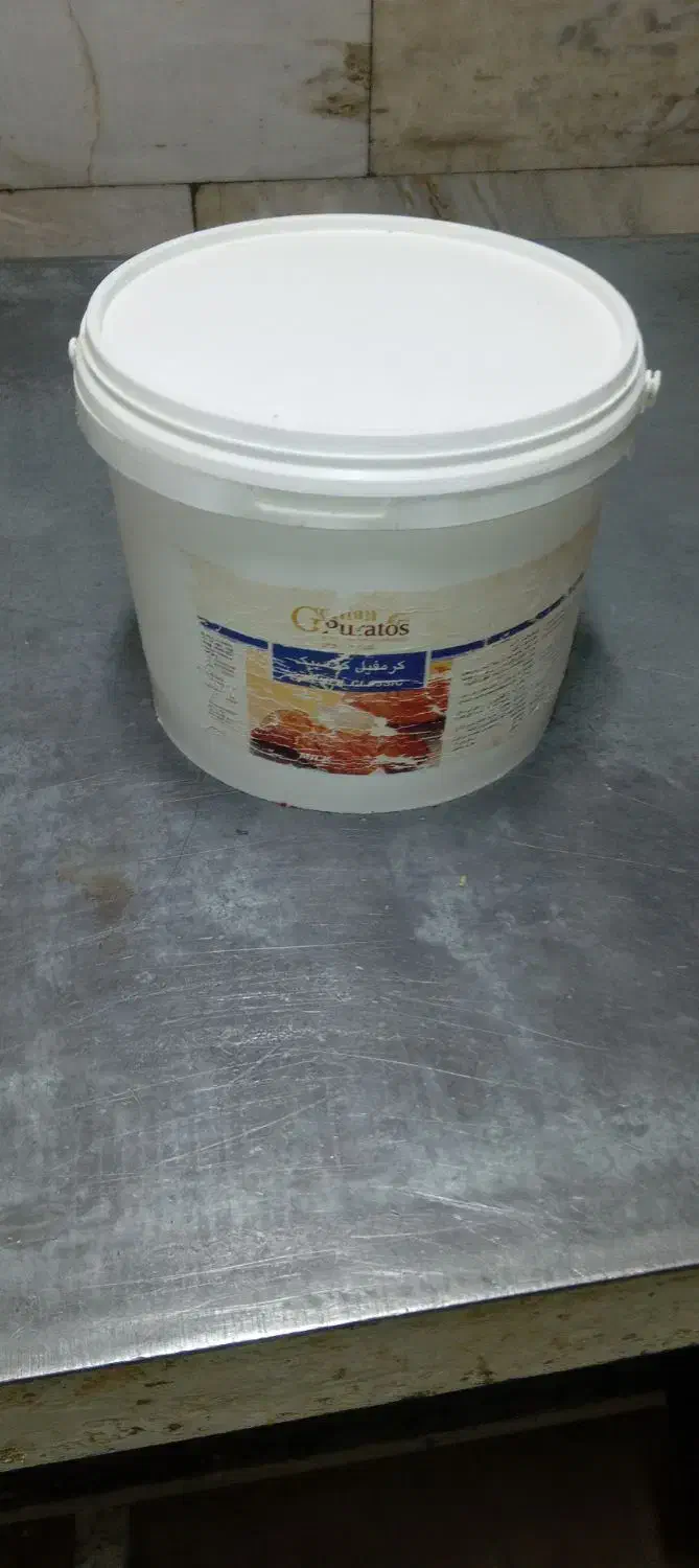سطل خالی مربایی ده کیلویی|ظروف نگهدارنده، پلاستیکی، یک‌بارمصرف|گالیکش, |دیوار