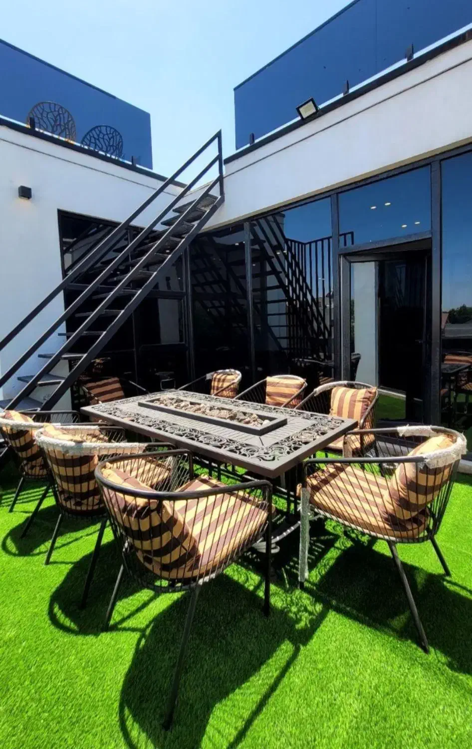 صندلی طرح آلکاسر باغی مبلمان اتشدان دار 77|صندلی و نیمکت|محمدشهر, محمدشهر|دیوار