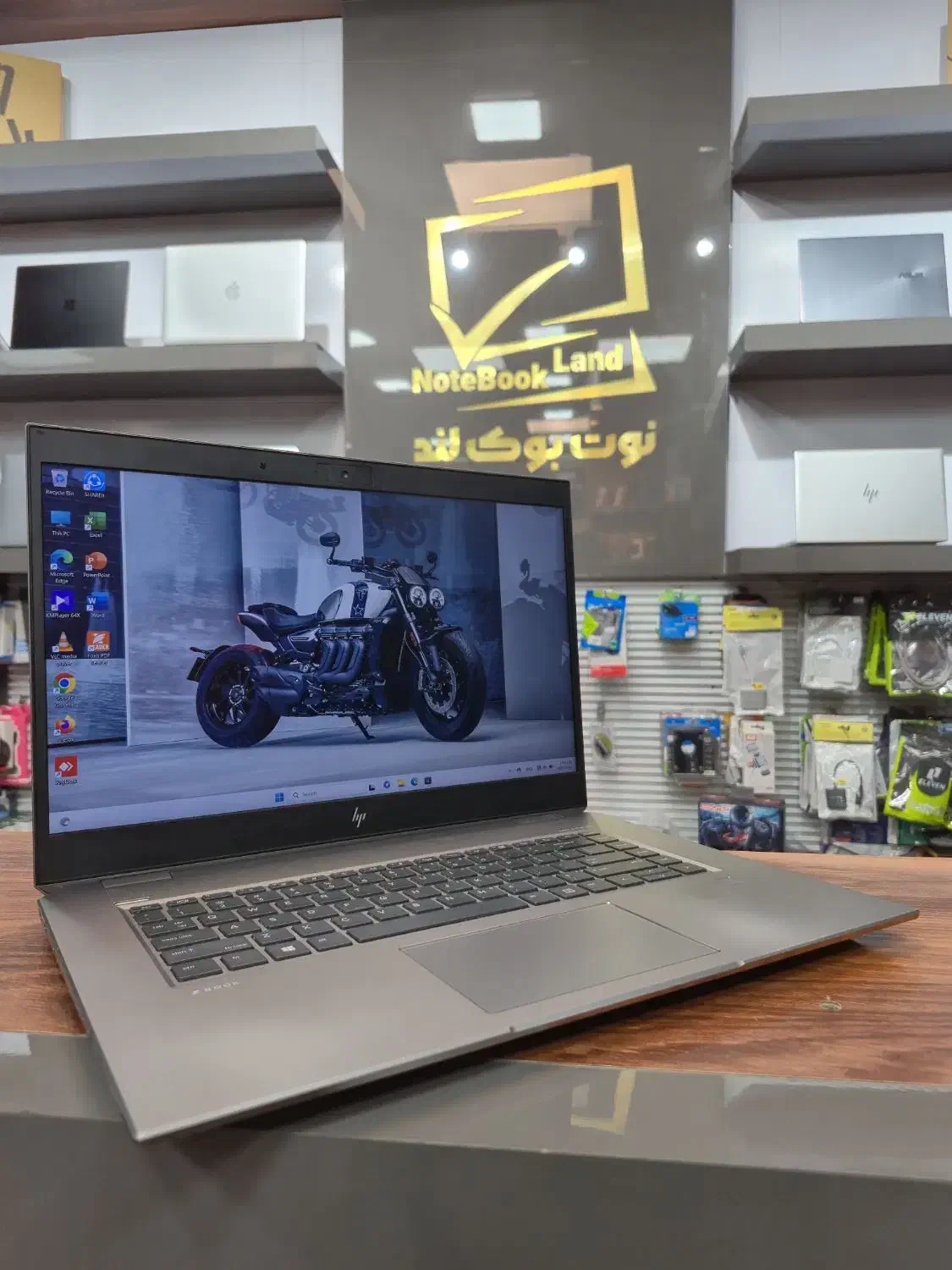 لپ تاپ اچ پی i7 با۴گیگ گرافیک HP Zbook Studio G5|رایانه همراه|بندرعباس, |دیوار