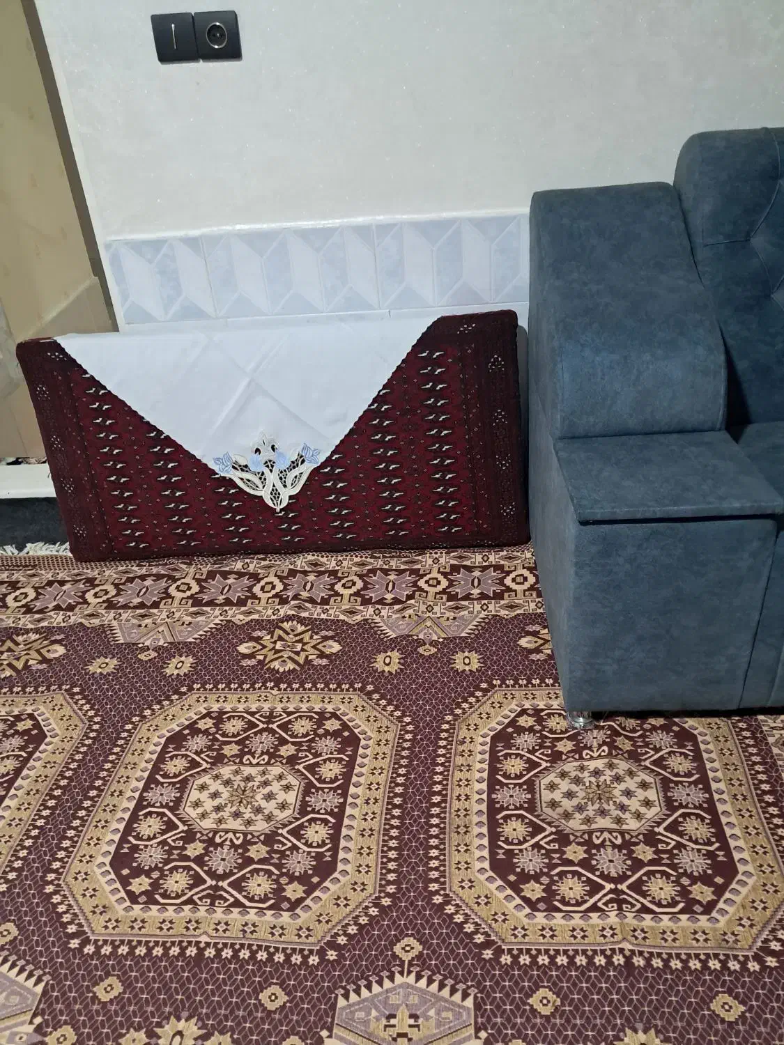 ۲جفت پشتی|پشتی|تربت‌حیدریه, ترمینال|دیوار