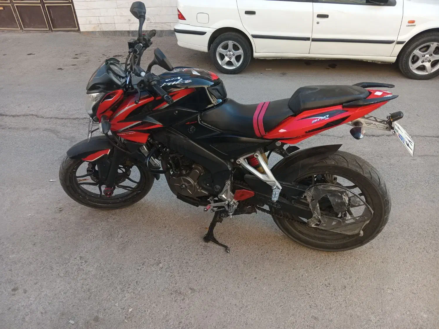 موتور ns آن اس ۲۰۰|موتورسیکلت|قم, نیروگاه|دیوار