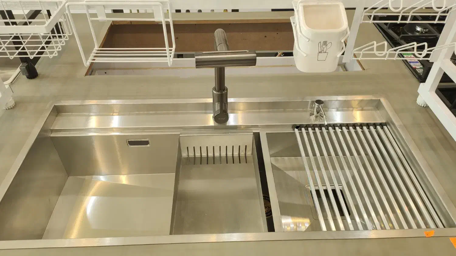 سینک استیل دودی ایتالیایی ضد خش مدل  ( LEYLE )|آب‌چکان و نظم‌دهنده ظروف|مشهد, نوید|دیوار