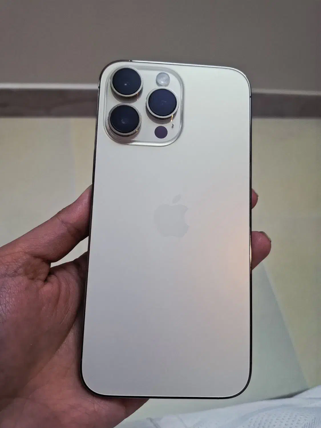 آیفن 14 پرومکس با ریجستر|موبایل|اصفهان, آبشار|دیوار