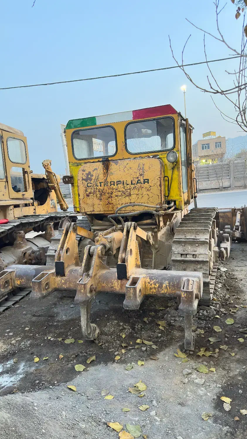 بلدوزر D6c 99j|خودرو سنگین|فلاورجان, |دیوار