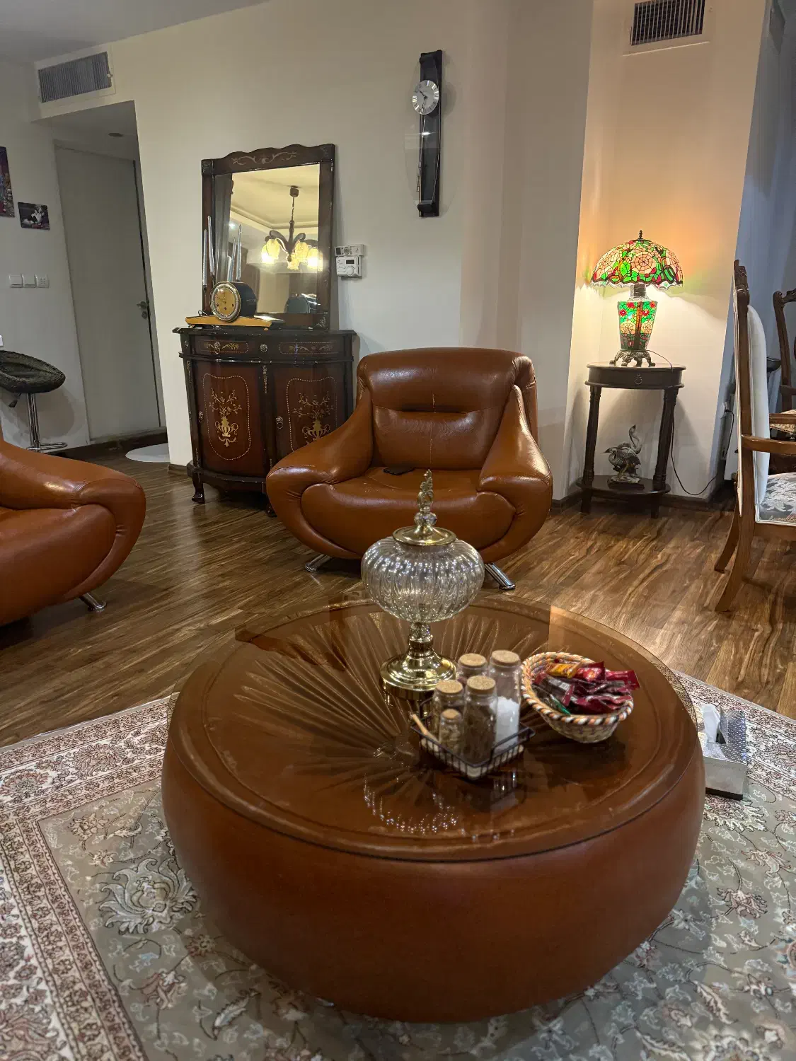 فوری فروشی|مبلمان خانگی و میز عسلی|کرج, گوهردشت|دیوار