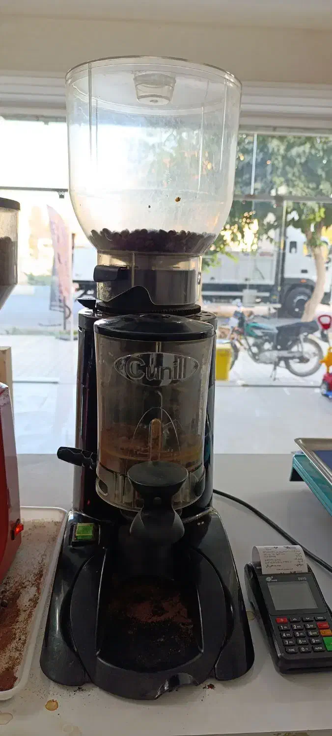 آسیاب کونیل تیغه بزرگ|کافیشاپ و رستوران|شاهینشهر, شهرک گلدیس|دیوار