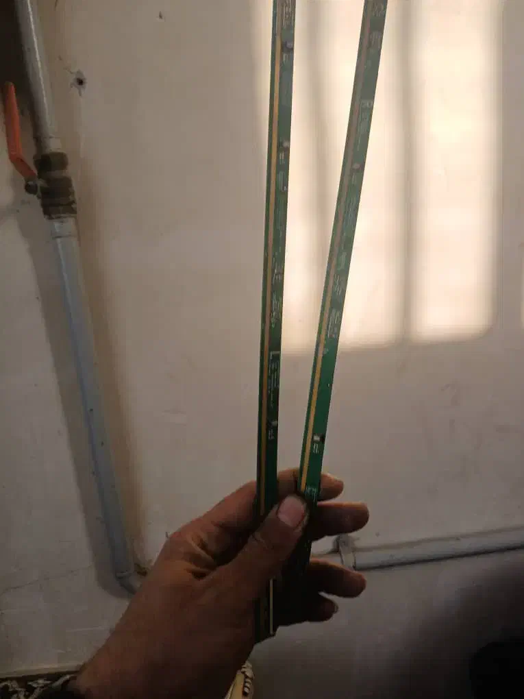 1. 48سامسونگ صفحه شکسته. 2. برد تلوزیون42 سالم|تلویزیون و پروژکتور|ماهدشت, |دیوار