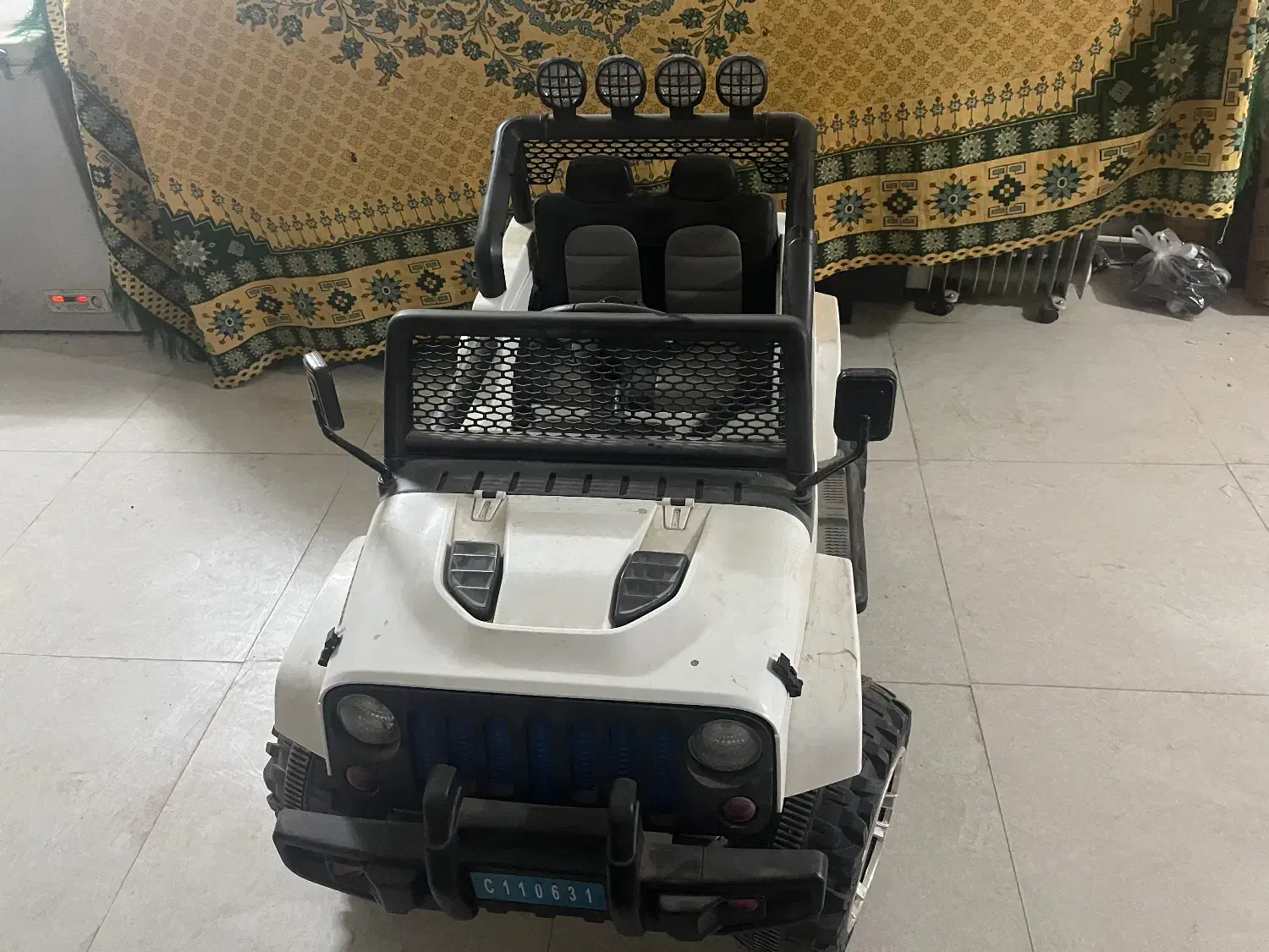 ماشین جیپ شارژی دو نفره بدون|اسباب‌‌بازی|سیرجان, |دیوار