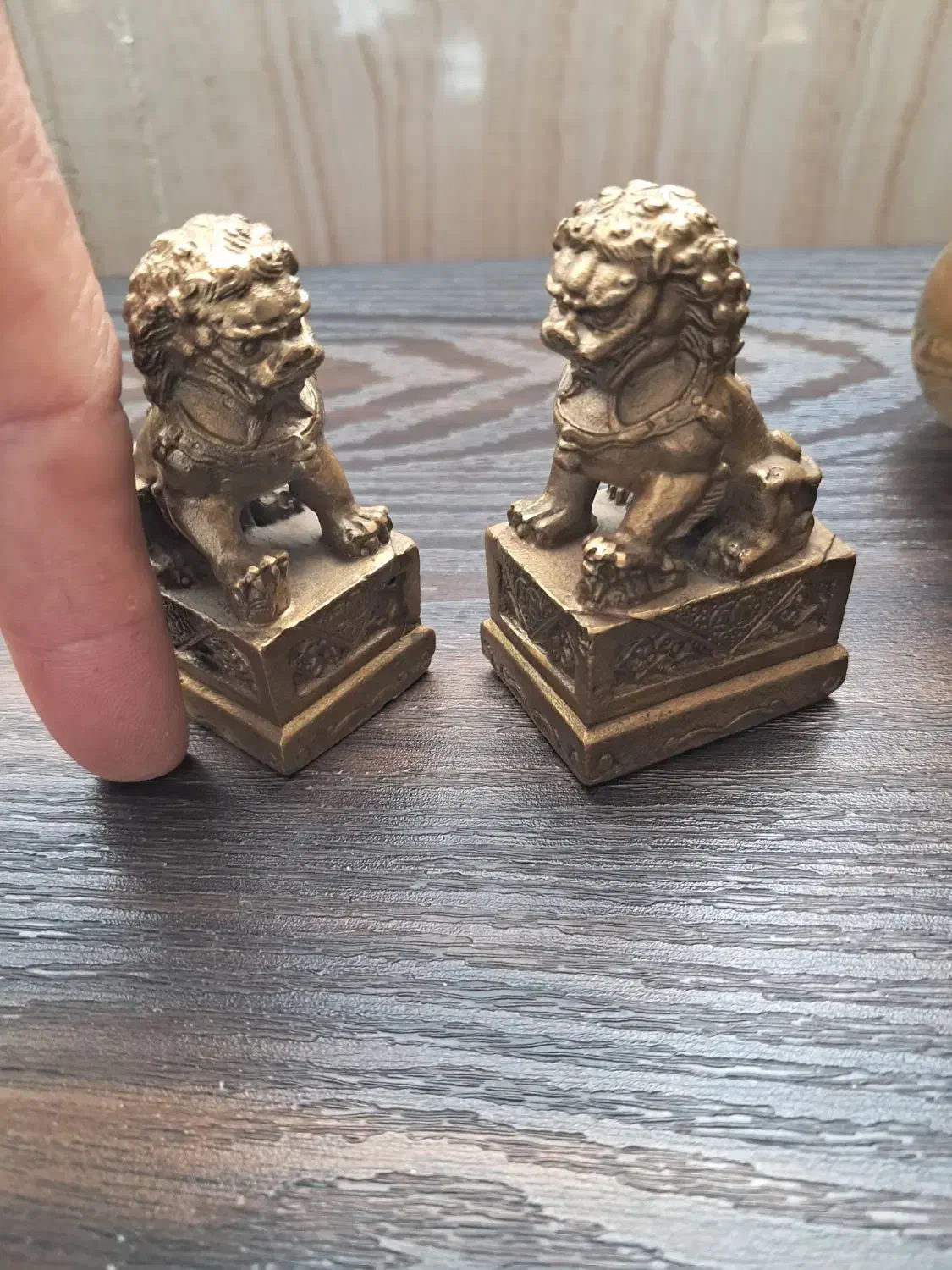 دو جفت شیر|کلکسیون اشیاء عتیقه|ابهر, |دیوار