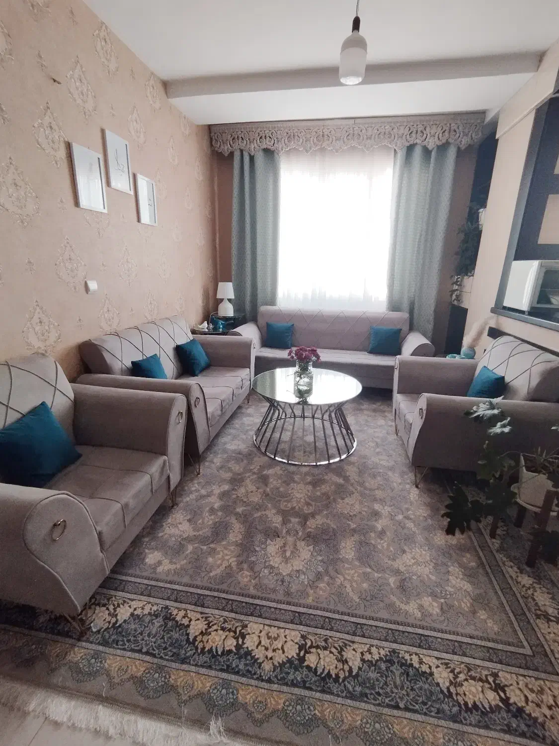 مبل هفت نفره|مبلمان خانگی و میز عسلی|پرند, فاز ۴|دیوار