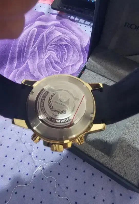 ساعت رومانسون نو|ساعت|باقرشهر, |دیوار